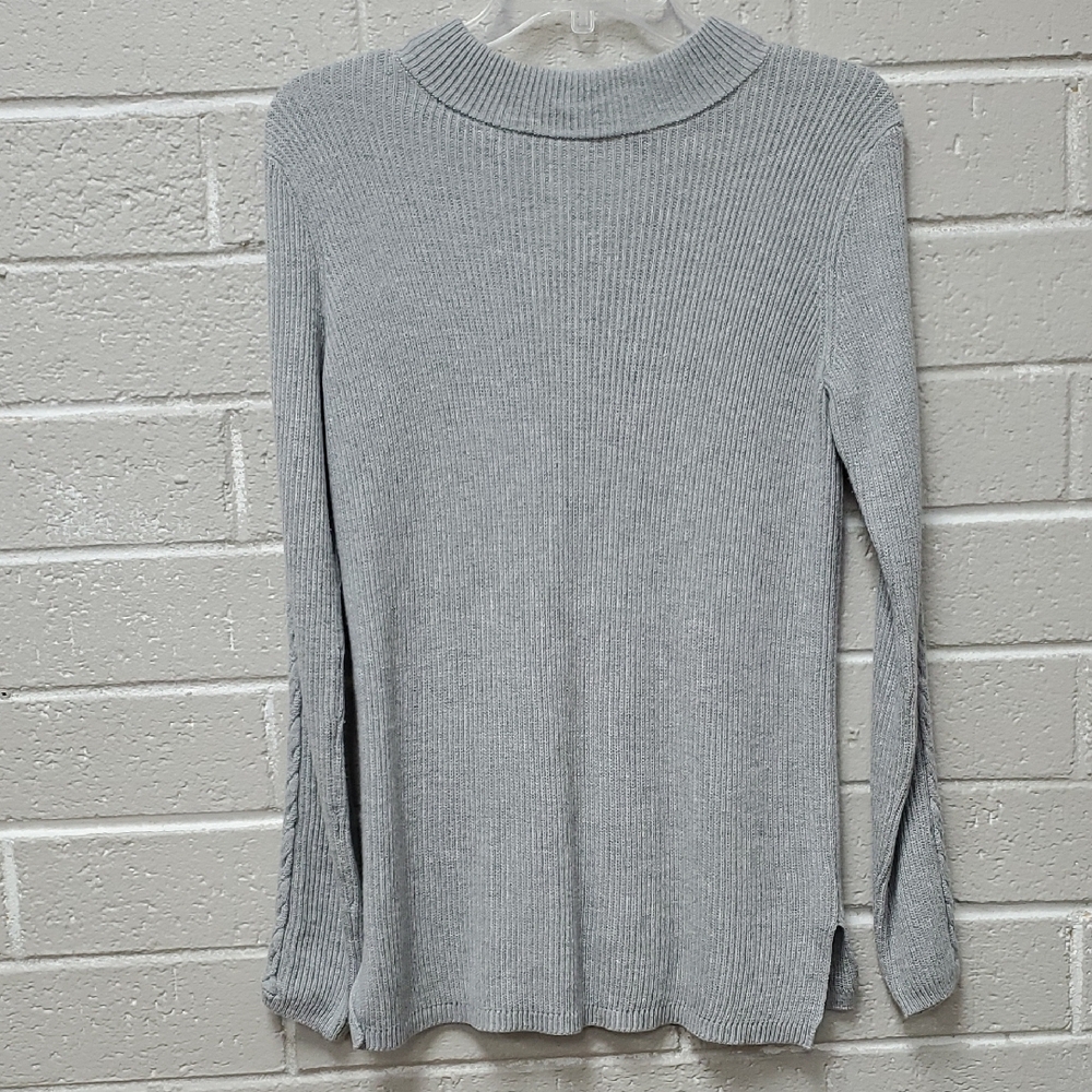 3/$20 Talbots Gray Ribbed Knit Sweater